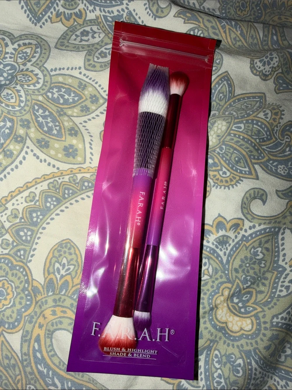 Farah Pink Gradient Blush & Highlight Makeup Brush Set